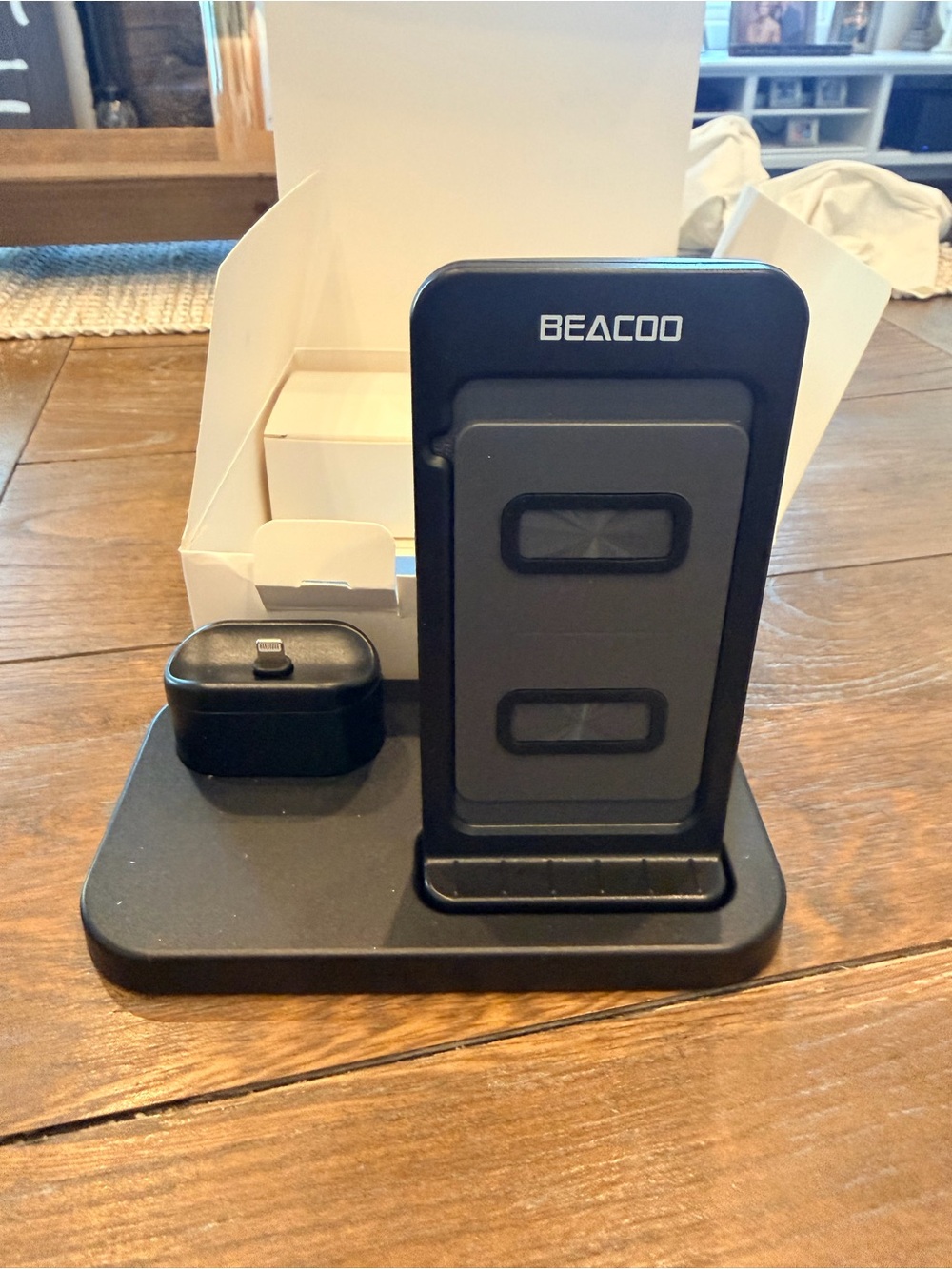BEACOO 3-in-1 Wireless Charging Stand in Black